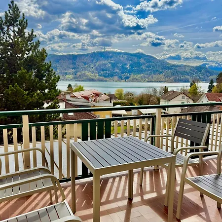 View - Free Parking Apartment *
